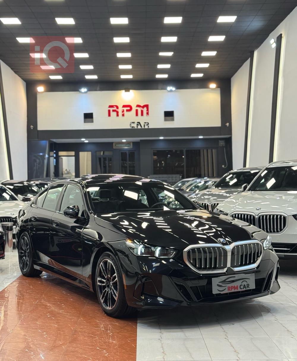 بی ئێم دەبڵیو سیریەس 5